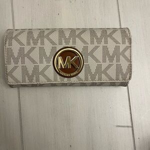 Michael Kors wallet